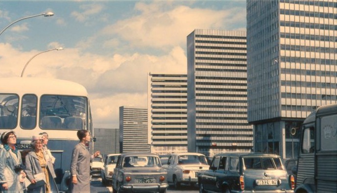 Jacques Tati's Playtime and its Architecture on the Silver Screen